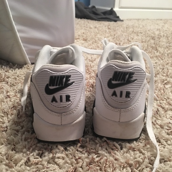Nike AirMax Sneakers - Picture 2 of 5